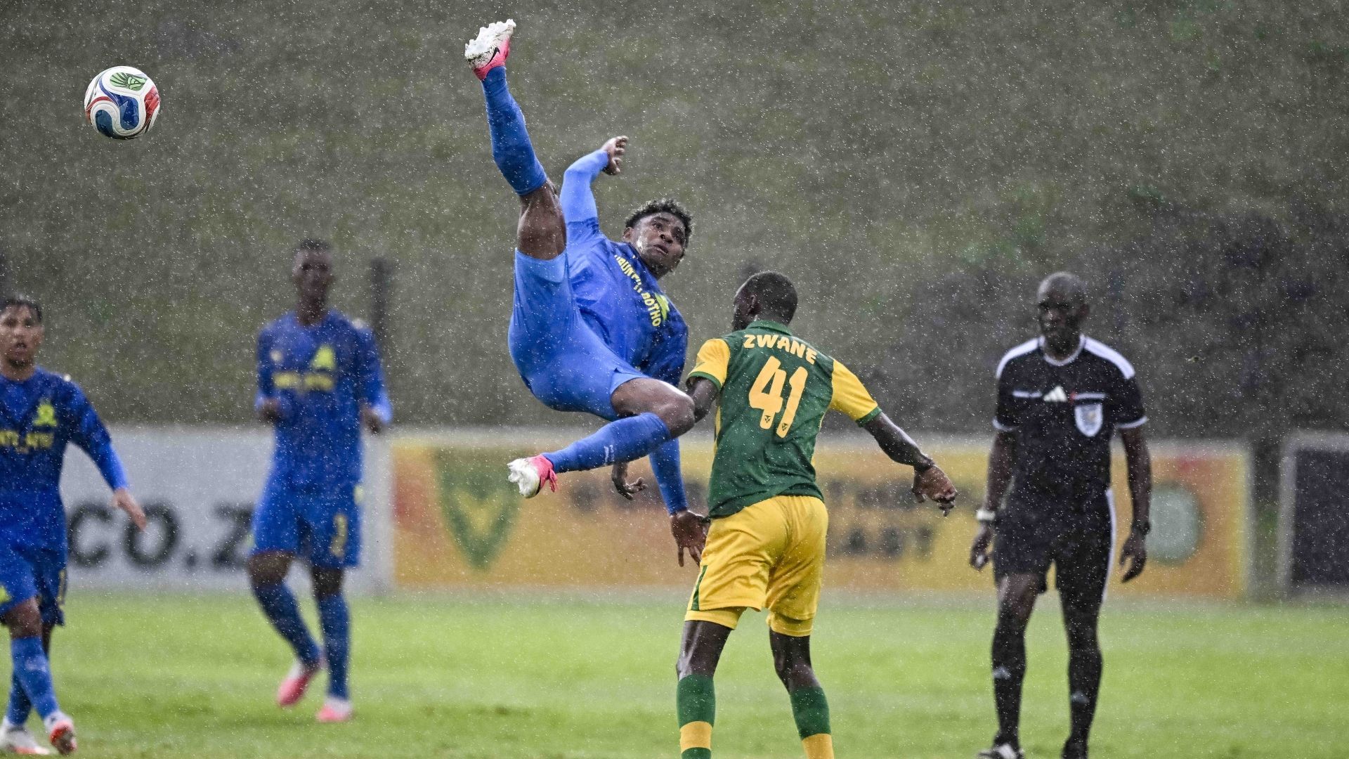 golden-arrows-1-2-mamelodi-sundowns-good-to-see-ronwen-williams-gain